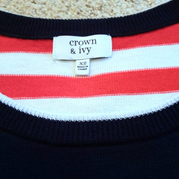 Navy Red & White Lightweight Holiday Sweater Gold Sequined Reindeer Sz XS - Picture 7 of 12